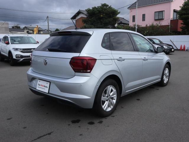 VolksWagen POLO 2020-07 22658-7
