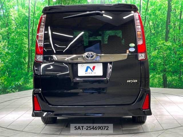 Toyota NOAH 2017-03 216289-15