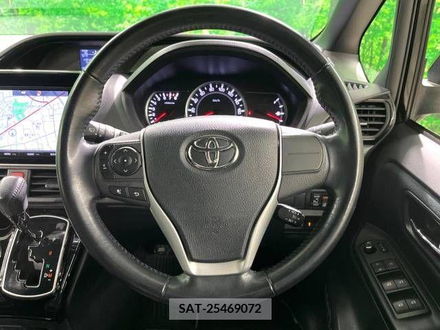 Toyota NOAH 2017-03 216289-11