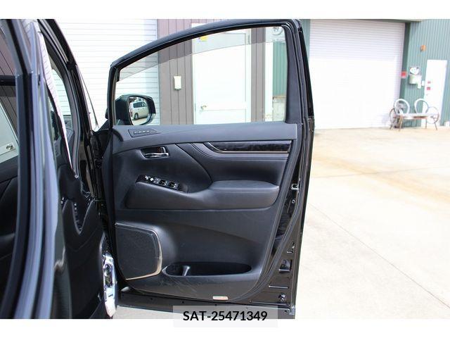Toyota ALPHARD 2020-02 378792-26