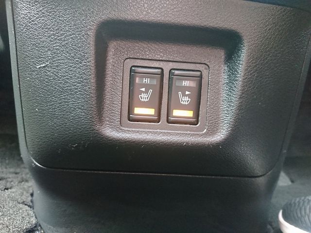 Nissan SERENA 2016-12 21477-10