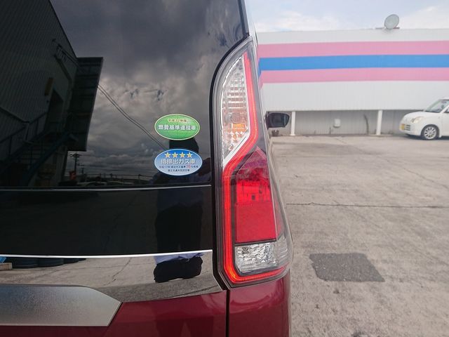 Nissan SERENA 2016-12 21477-27