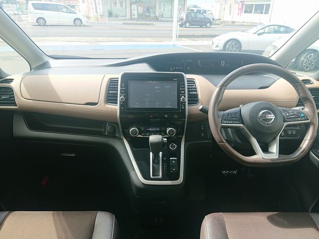 Nissan SERENA 2016-12 21477-2