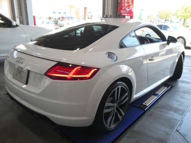 Audi TT 2015-12 9447-6