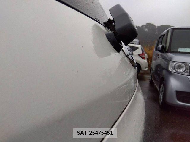 Nissan NOTE 2017-01 217725-28
