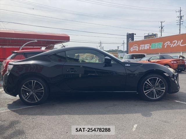 Toyota 86 2012-04 270018-3