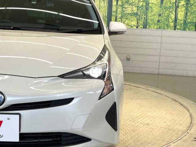 Toyota PRIUS 2016-09 6897-12