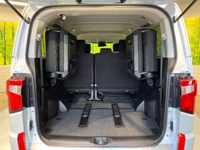 Mitsubishi DELICA D5 2023-04 193957-10