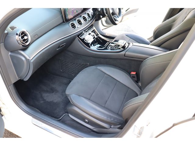 Mercedes Benz E-CLASS 2018-01 188015-5