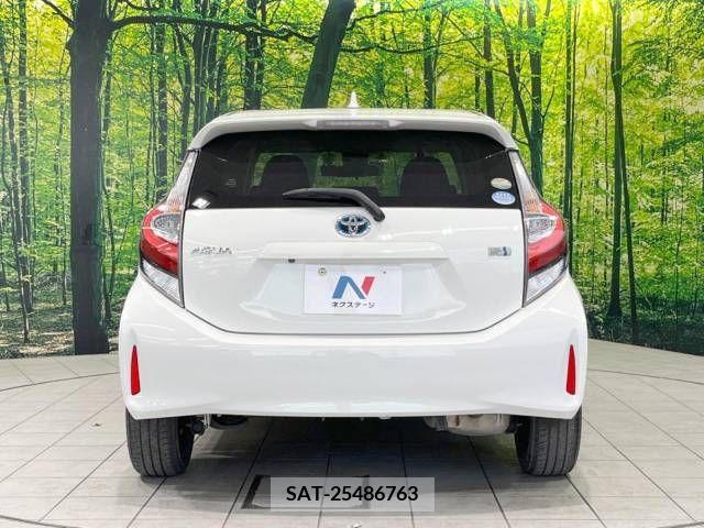 Toyota AQUA 2017-10 292333-15