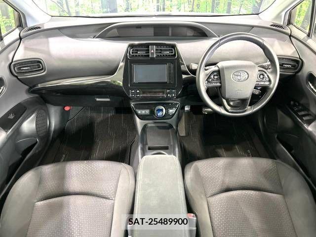 Toyota PRIUS 2019-12 235029-1