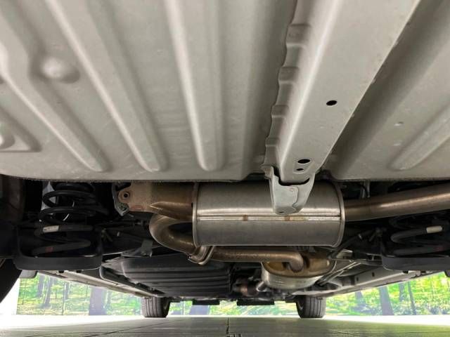 Toyota VOXY 2014-09 14743-19