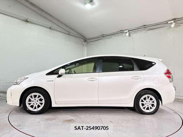 Toyota PRIUS ALPHA 2015-02 282461-11
