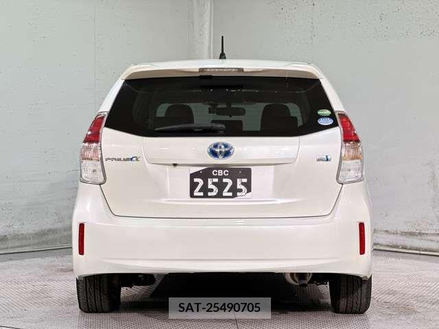 Toyota PRIUS ALPHA 2015-02 282461-9
