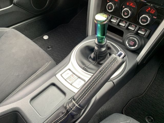 Toyota 86 2018-08 28068-27