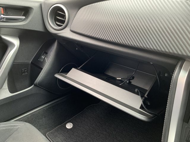 Toyota 86 2018-08 28068-28