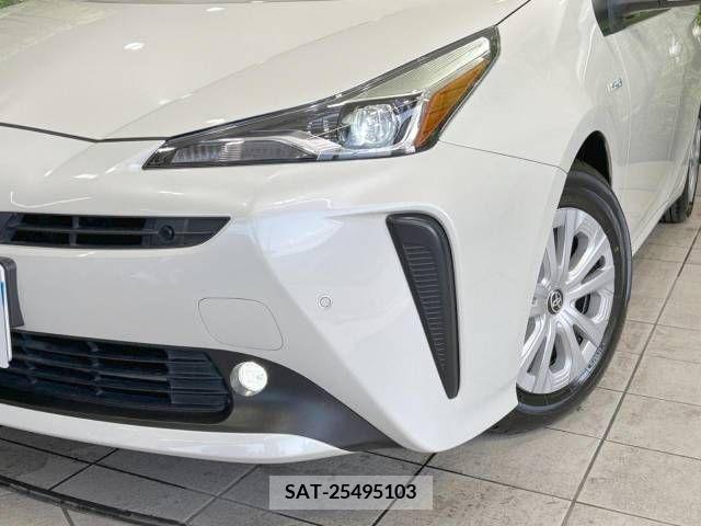 Toyota PRIUS 2019-05 379441-12