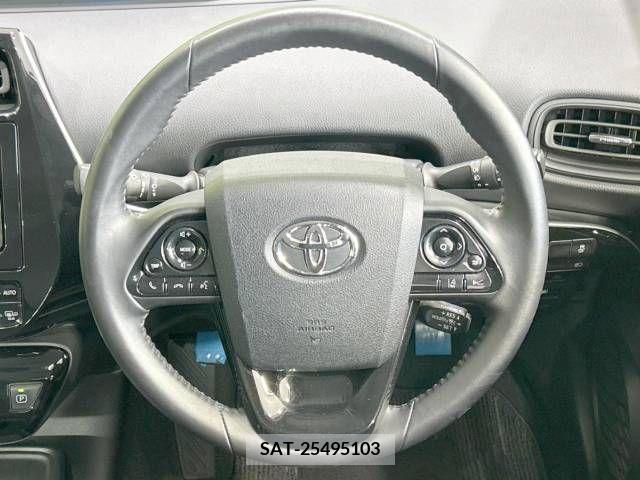 Toyota PRIUS 2019-05 379441-11