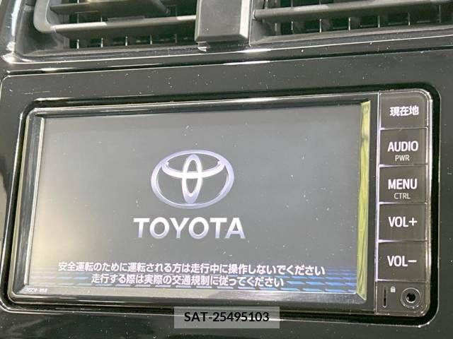 Toyota PRIUS 2019-05 379441-3