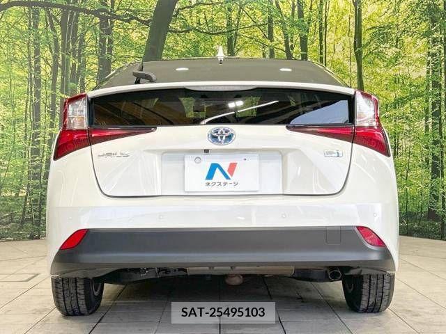 Toyota PRIUS 2019-05 379441-15