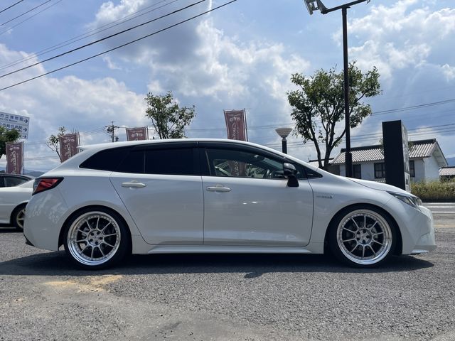 Toyota COROLLA TOURING 2020-09 10130-19
