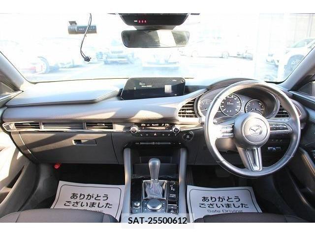 Mazda MAZDA3 2019-07 221224-15
