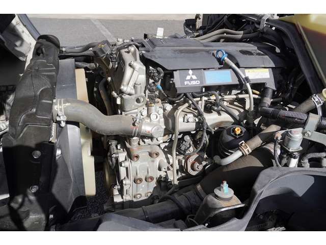 Mitsubishi CANTER 2017-09 184063-12