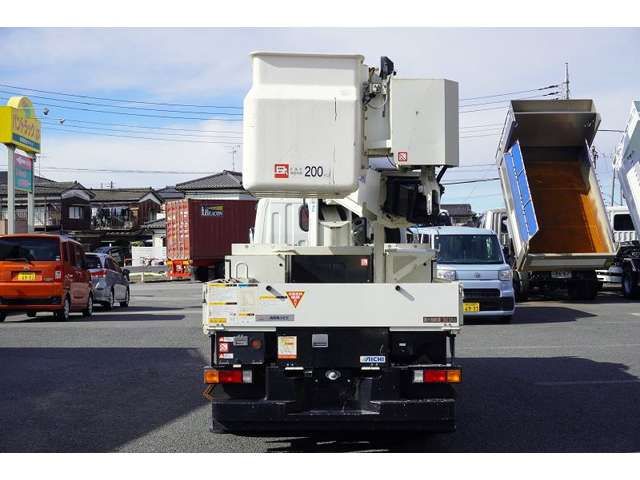 Mitsubishi CANTER 2017-09 184063-3