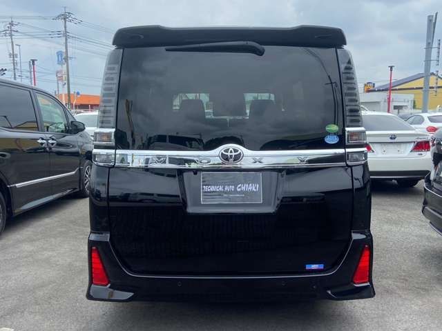Toyota VOXY 2019-01 5320-2