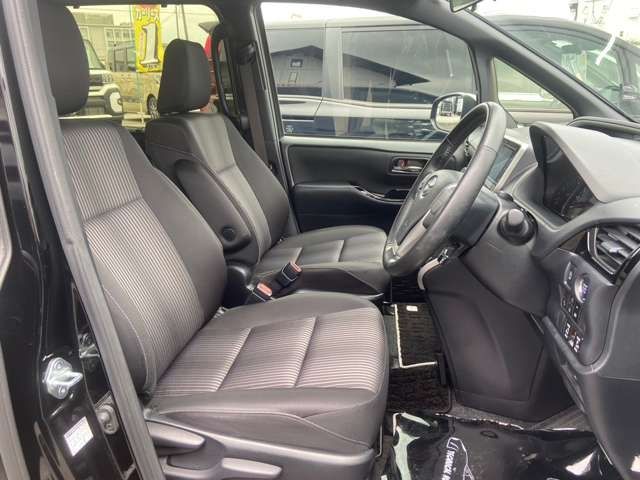 Toyota VOXY 2019-01 5320-6