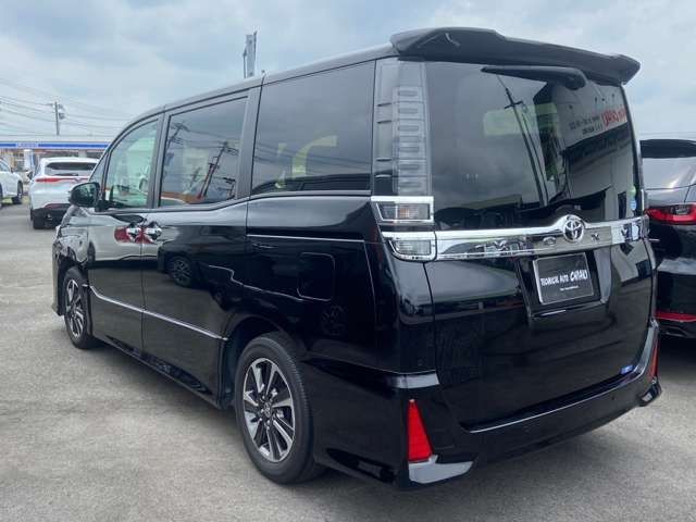 Toyota VOXY 2019-01 5320-1