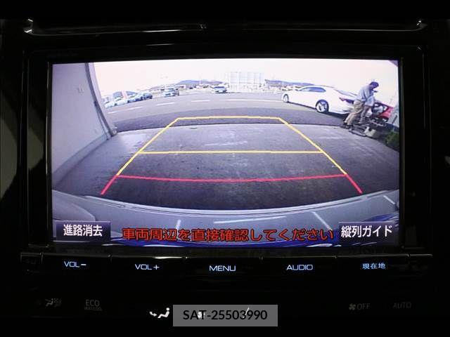 Toyota PRIUS 2018-01 251479-8