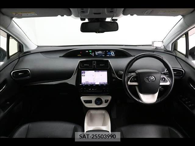 Toyota PRIUS 2018-01 251479-6