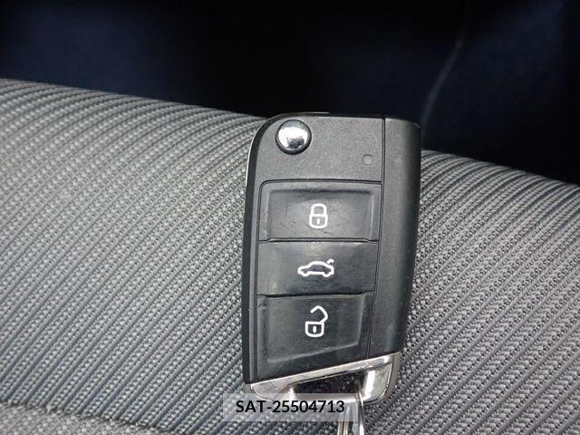 VolksWagen GOLF VARIANT 2015-06 370703-24