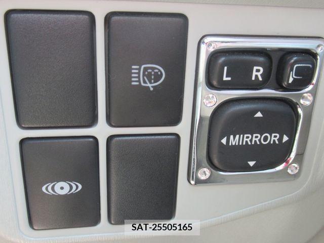 Toyota PRIUS 2011-07 326928-20