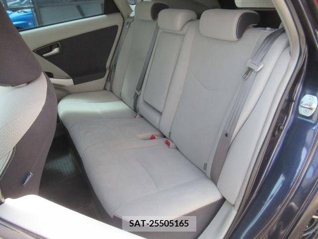 Toyota PRIUS 2011-07 326928-7