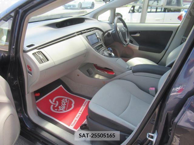Toyota PRIUS 2011-07 326928-5