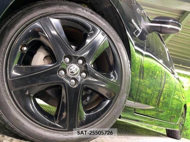 Toyota PRIUS 2017-04 218277-13