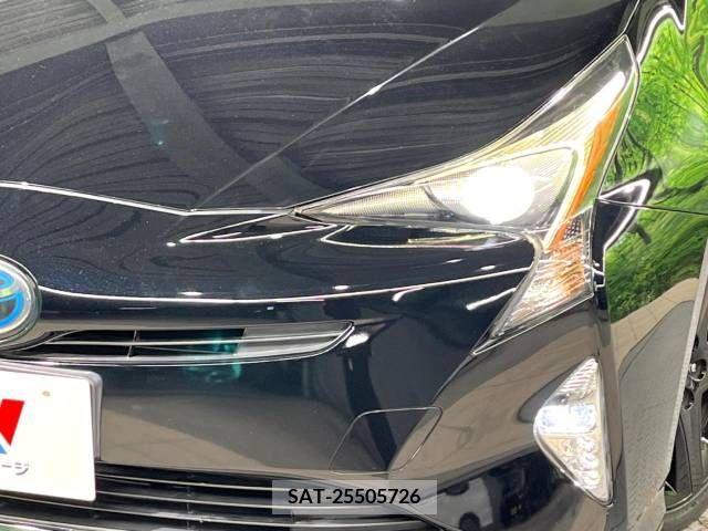 Toyota PRIUS 2017-04 218277-12