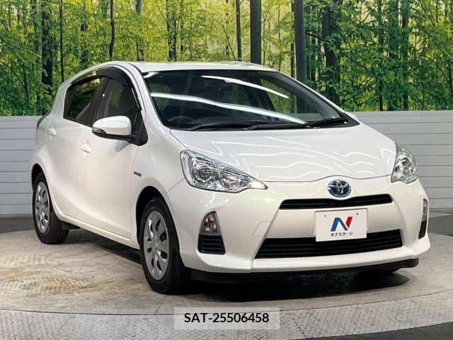 Toyota AQUA 2013-11 291809-16