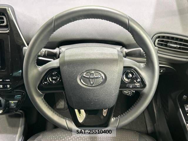 Toyota PRIUS 2021-02 376445-11
