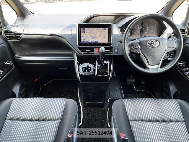 Toyota VOXY 2020-09 321663-1