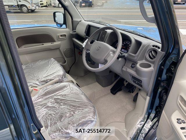 Suzuki EVERY 2024-03 301673-8