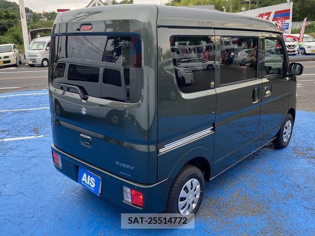 Suzuki EVERY 2024-03 301673-3