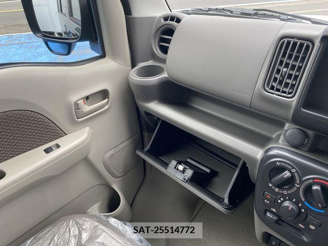 Suzuki EVERY 2024-03 301673-25
