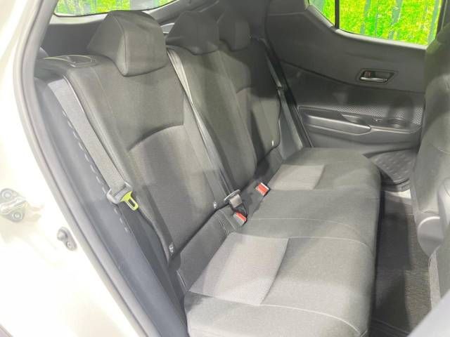 Toyota C-HR 2018-12 5743-9