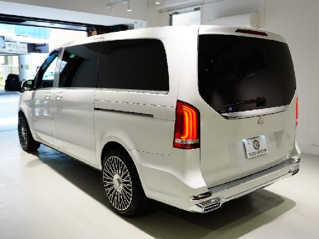 Mercedes Benz V-CLASS 2017-01 3936-12