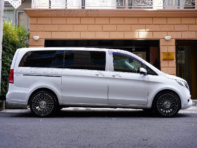 Mercedes Benz V-CLASS 2017-01 3936-1