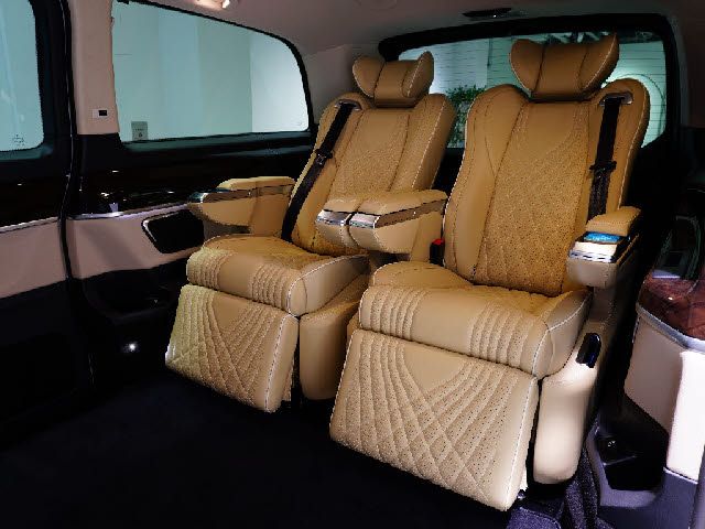 Mercedes Benz V-CLASS 2017-01 3936-23