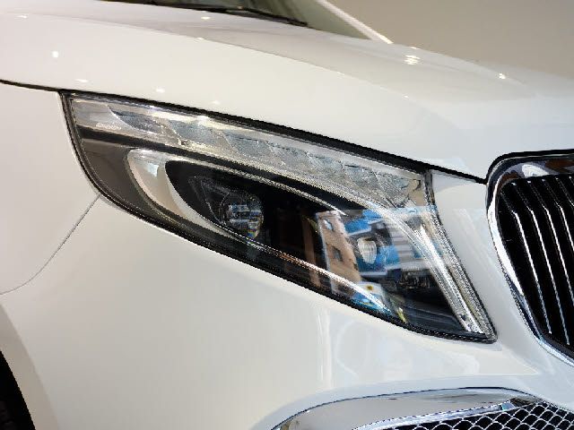 Mercedes Benz V-CLASS 2017-01 3936-7